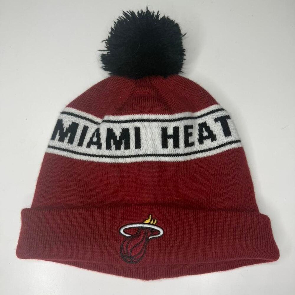 NBA‎ Miami Heat Beanie Y2K Pom pom